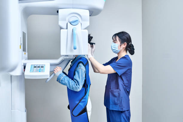 Best Emergency Tooth Extraction in Melville, RI